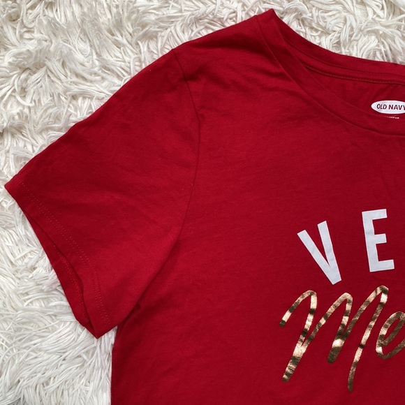 🎉HP🎉 Old Navy Very Merry Graphic Tee 💗 Red White & Gold - Picture 5 of 12